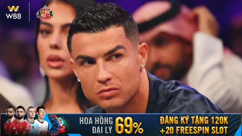 You are currently viewing CRISTIANO RONALDO DÍNH VỐ ĐAU KHÓ NGỜ