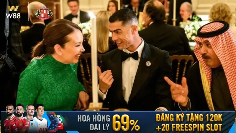 You are currently viewing ”TÌNH HUỐNG KHÓ TIN” : QUAN CHỨC NHÀ TRẮNG KHÔNG NHẬN RA RONALDO