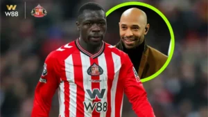 Read more about the article BRIAN BROBBEY GÂY SỐT KHI NHẬN LỜI KHEN TỪ HUYỀN THOẠI NGOẠI HẠNG ANH