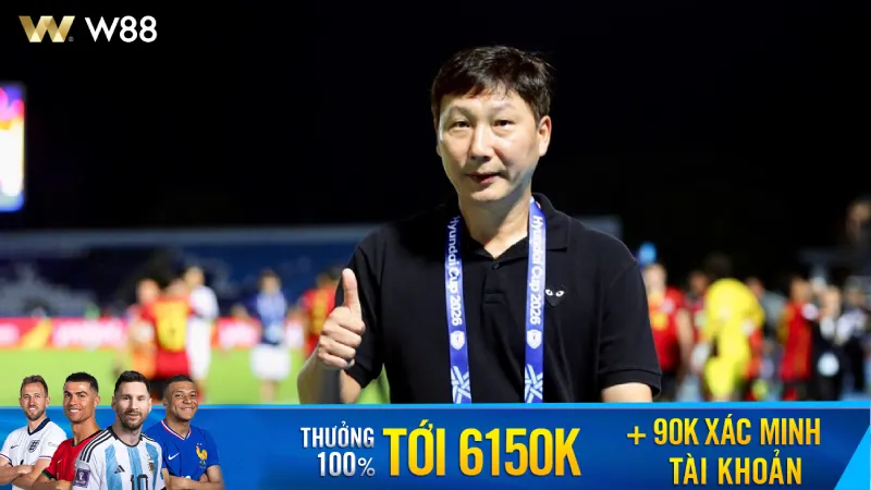 You are currently viewing VƯỢT QUA THOM HAYE: BÀI TOÁN XUẤT SẮC HƠN CỦA HLV TUYỂN VIỆT NAM!