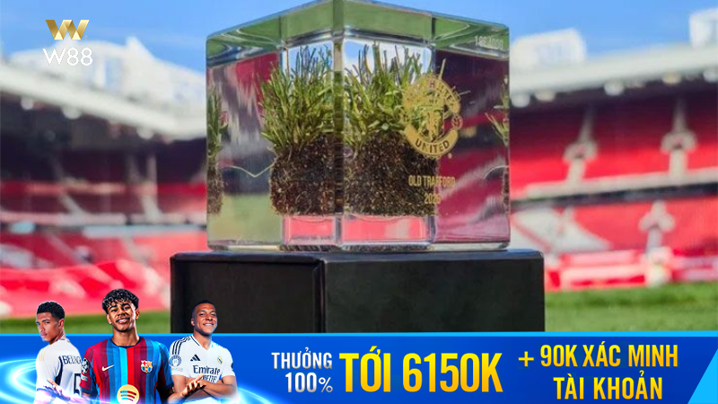 You are currently viewing MU BÁN CẢ CỎ OLD TRAFFORD ĐỂ TĂNG NGUỒN THU