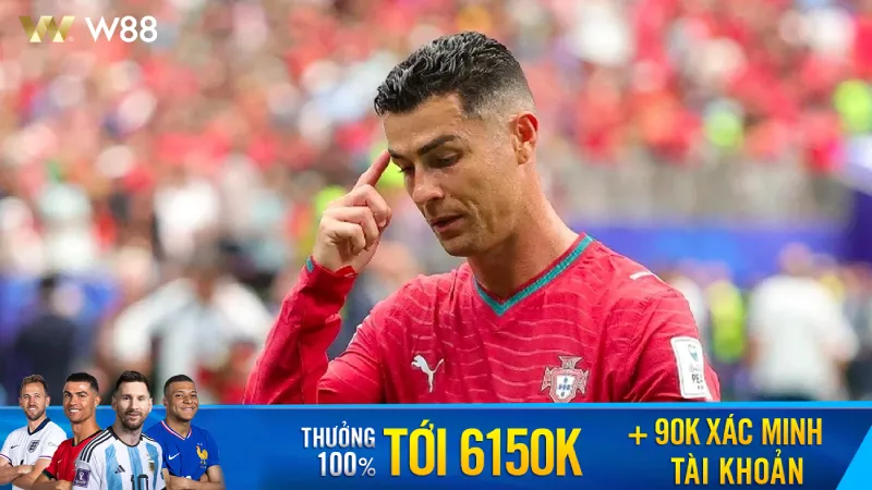 You are currently viewing RONALDO BỊ ĐÌNH CHỈ THI ĐẤU TỰ ĐỘNG Ở ĐT BỒ ĐÀO NHA